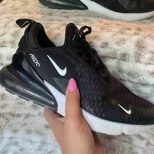 Nike Air Max 270 W Black / White 9.5W / 8M